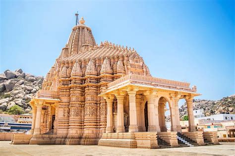 Taranga Jain Temple, Gujarat, India : r/ArchitecturePorn