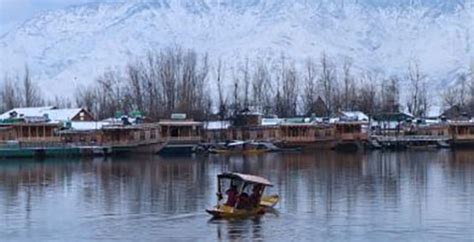 Houseboat sewage goes directly into Dal Lake – Lake City Times