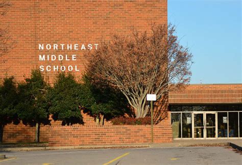 Northeast Middle 6th grade remote this week, CMCSS OK’d to pilot rapid tests - ClarksvilleNow.com