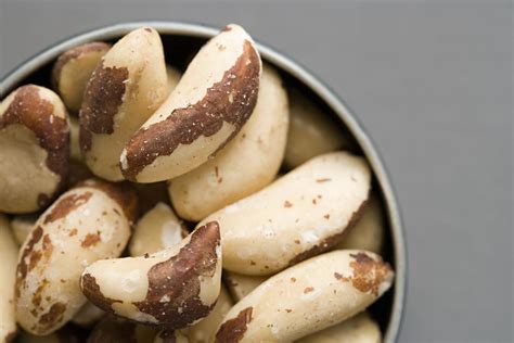 Brazil nuts: Health benefits, nutrition, and risks