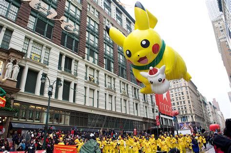 The geekiest Macy's Thanksgiving Day Parade balloons and floats | SYFY WIRE