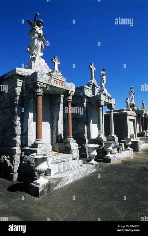 Elk283-2406v Louisiana, New Orleans, Metairie Cemetary, above-ground burials Stock Photo - Alamy