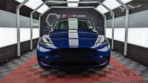 2023 Tesla Model Y / Blue – Car Studios