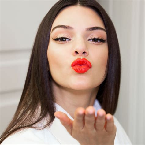 Kendall Jenner Creates Orange Lipstick Called Restless by Estée Lauder ...