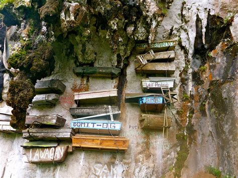 The Hanging Coffins of China And Philippines | Amusing Planet