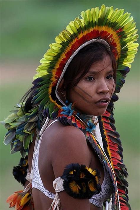 Brazil | A young Rikbakisa Indian woman, At the Indigenous Games on the island of Porto ...