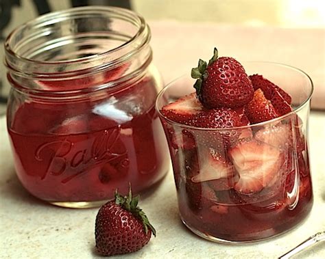 Raspberry vinegar - Taste of Beirut