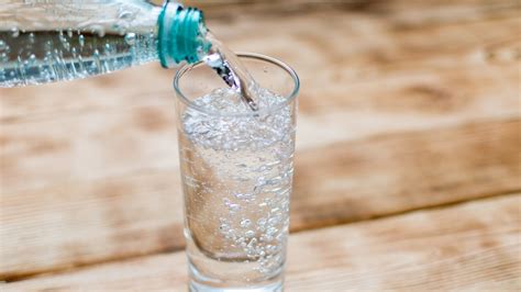 Is Sparkling Water Bad for You? | INTEGRIS Health