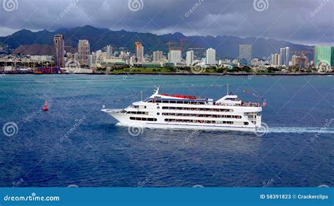 A Sunset Dinner Cruise in Honolulu Stock Image - Image of island, party ...