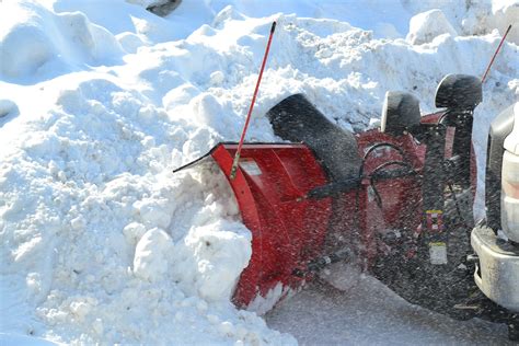 Push Snow into Pile - Green Thumb Advice