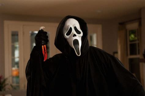 El guionista de 'Scream' revela el origen de la máscara de Ghostface, y es mucho menos ...