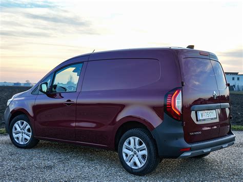 Foto Renault-Kangoo-Van-e-tech-electric-029.jpg vom Artikel Renault ...