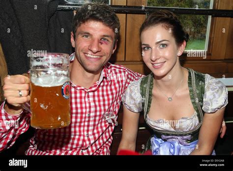 Thomas Muller Wife Pregnant - leafonsand