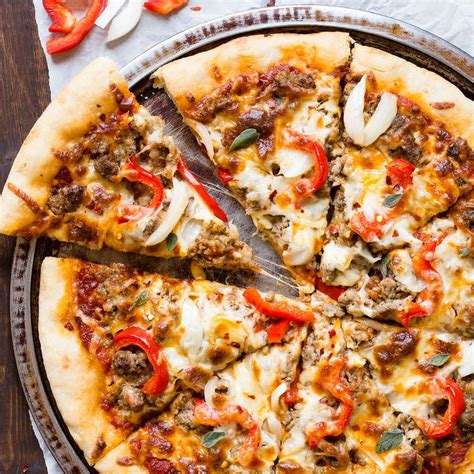 Spicy Sausage Pizza | FaveSouthernRecipes.com