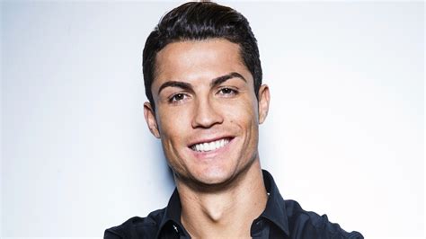 Fond d'écran : visage, chanteur, cheveux, La personne, tête, Cristiano Ronaldo, sourire, main ...