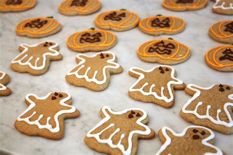 Radishes and Rhubarb: Halloween Gingerbread Cookies