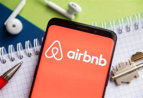 Airbnb 101: What IS Airbnb? | TravelRight