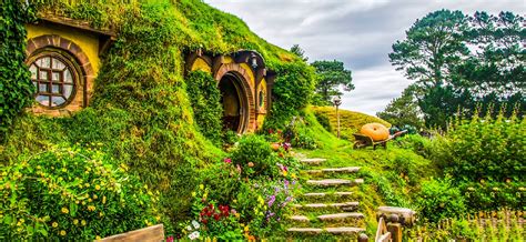 Enjoy a Lord of the Rings tour in New Zealand | Enchanting Travels