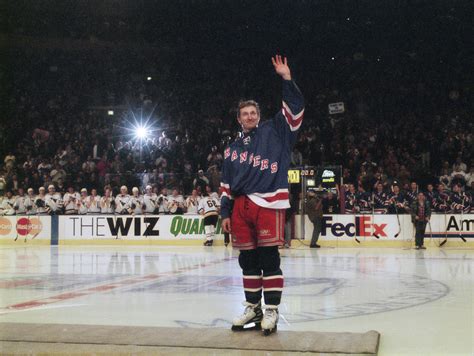 Wayne Gretzky Birthday Trivia - Test Your Knowledge