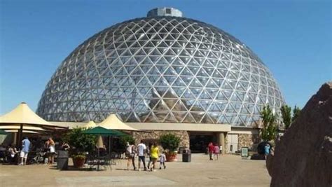 Omaha zoo named finalist for 'Best Zoo' by USA Today