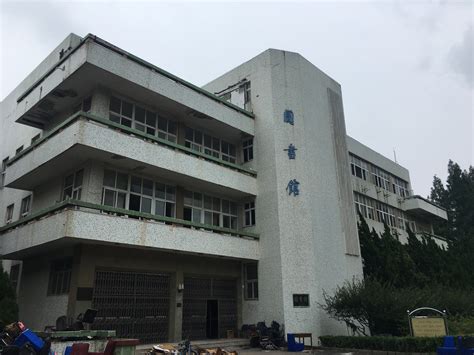 Gallery of Library Renovation in Nanjing Normal University / DUTS ...