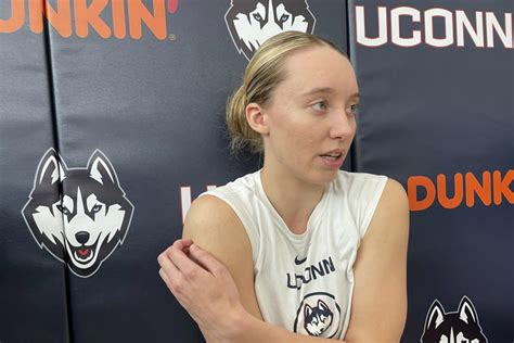 UConn star Paige Bueckers working her way back from knee injury - Yahoo ...