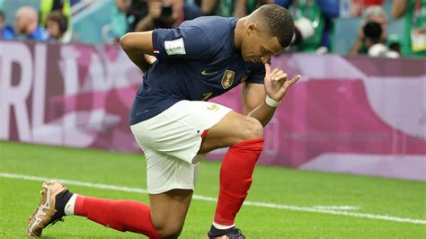 Qatar 2022: Qué significa la celebración de Kylian Mbappé tras su gol | GQ