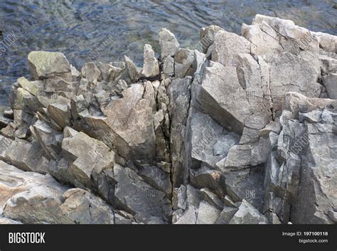 Imagen y foto Jagged Rocks On (prueba gratis) | Bigstock