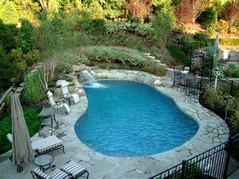 Natural Pool Design with Stone Paving