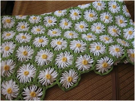 How To Make Daisy Blanket – Crochet Tutorials – Craft Addicts | Crochet flower blanket, Crochet ...