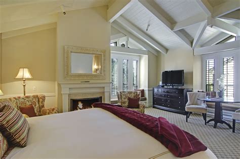 Luxury Accommodations Carmel, CA | Carriage House Inn | Hotel Suites