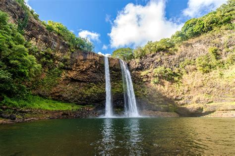 10 Best Waterfalls in Hawaii - Escape to Hawaii’s Most Beautiful ...