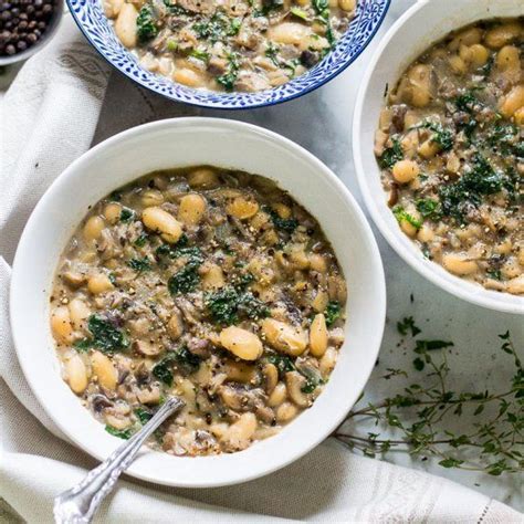 Filled with kale, white kidney beans, and seasoned with thyme, this Creamy Portobello Mushroom ...