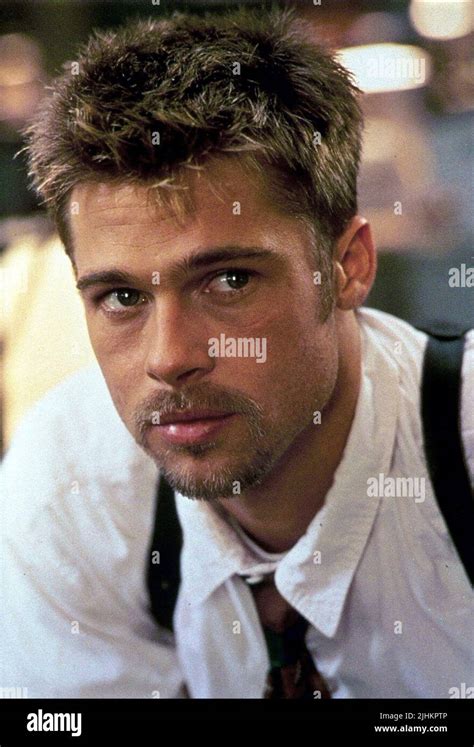 Seven 1995 brad pitt film still hi-res stock photography and images - Alamy