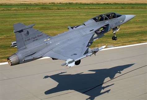 Sweden's Gripen Fighter Has Become The World's Best Second-Tier Jet ...