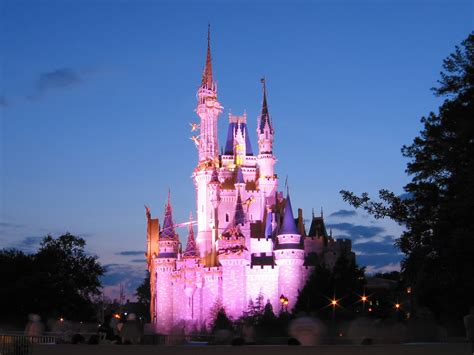 [49+] Free Disney Wallpapers Castle | WallpaperSafari