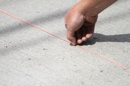 Terms of the Trade: What Is a Chalk Line? | DoItYourself.com