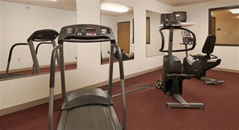 SUPER 8 BY WYNDHAM WHEELING - Updated 2024 Prices & Motel Reviews (WV)