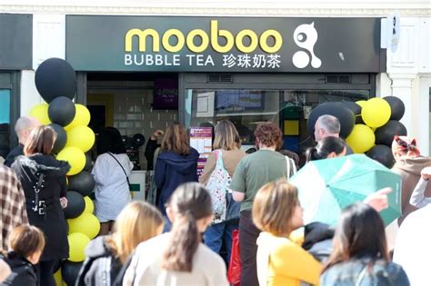 Mooboo bubble tea store opens in Worthing and people are queuing outside to try it - SussexLive