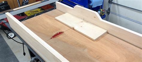 Build A Simple Crosscut Sled For Your Table Saw - The Project Cave