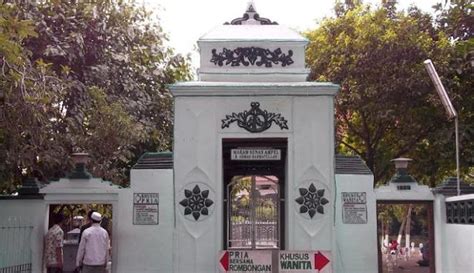 Makam Sunan Ampel Surabaya, Wisata Ziarah Yang Sering Dikunjungi