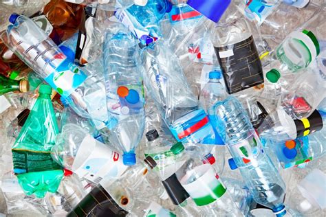 Big pile of empty plastic bottles. – iSustain Recycling