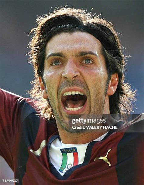 577 Gianluigi Buffon 2006 World Cup Photos & High Res Pictures - Getty ...