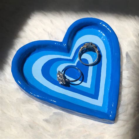 Blue layered heart air dry clay tray | Kendin yap takı kutusu, Takı ...