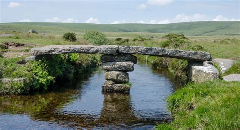 An ancient clapper bridge on Dartmoor. : r/pics