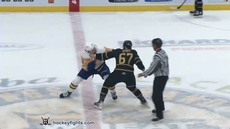 Justin Lies vs. Matthew Henry, October 07, 2022 - Saskatoon Blades vs. Brandon Wheat Kings