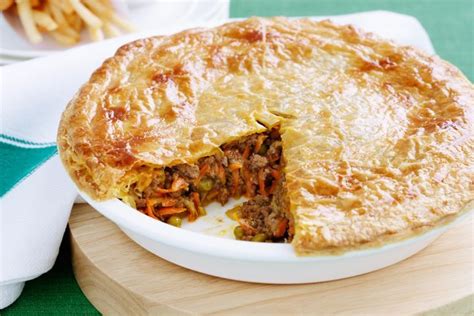 Beef and vegetable pie