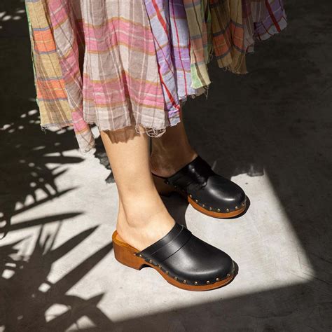 Clogs just might be the new sneakers. Inside, nine ways to style ...