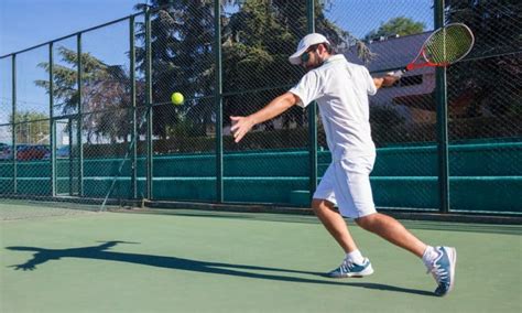 17 Best Tennis Drills To Improve Your Game (For All Levels)