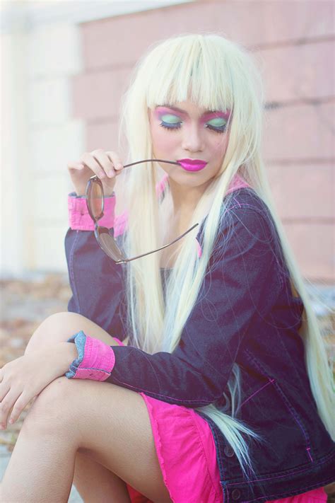 Barbie Themed Fashion Portrait Session | Fashion portrait, Portrait, Fashion